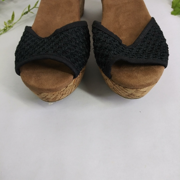 Toms Women's Crochet Overlay Cork Wedge Sandals Ankle Strap Size W 7.5 - Picture 6 of 9